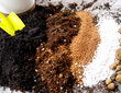 چگونه خاک مناسب برای گیاهان آپارتمانی خود انتخاب کنیم؟